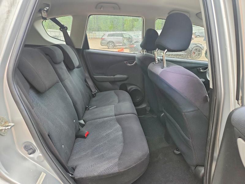 Photo 10 from auction – 2011 HONDA FIT with VIN JHMGE8H54BC027782