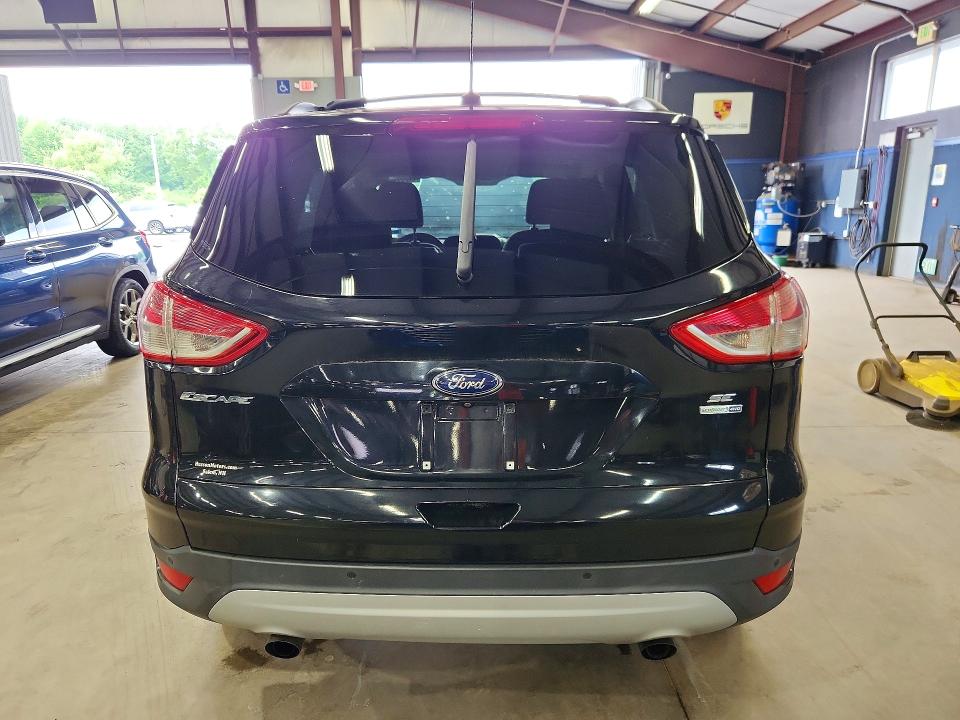 Photo 6 from auction – 2016 FORD ESCAPE with VIN 1FMCU9GX5GUA41568