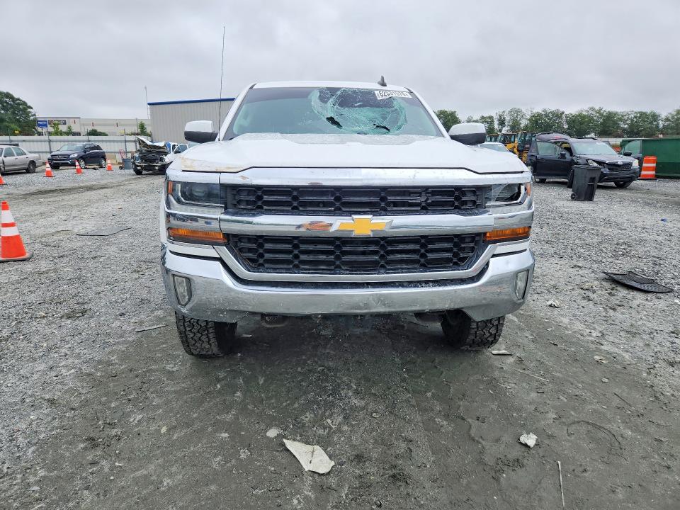 Photo 5 from auction – 2018 CHEVROLET SILVERADO with VIN 3GCPCREC8JG632187