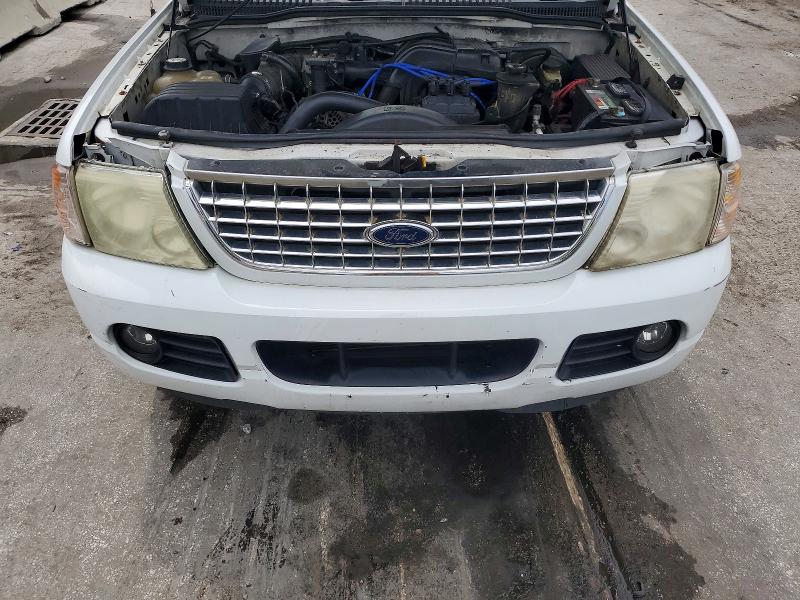 Photo 12 from auction – 2004 FORD EXPLORER with VIN 1FMZU73E94ZB00462