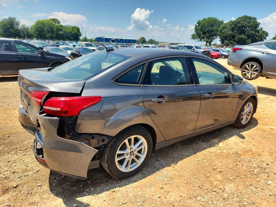 Photo 3 from auction – 2016 FORD FOCUS with VIN 1FADP3F23GL350079
