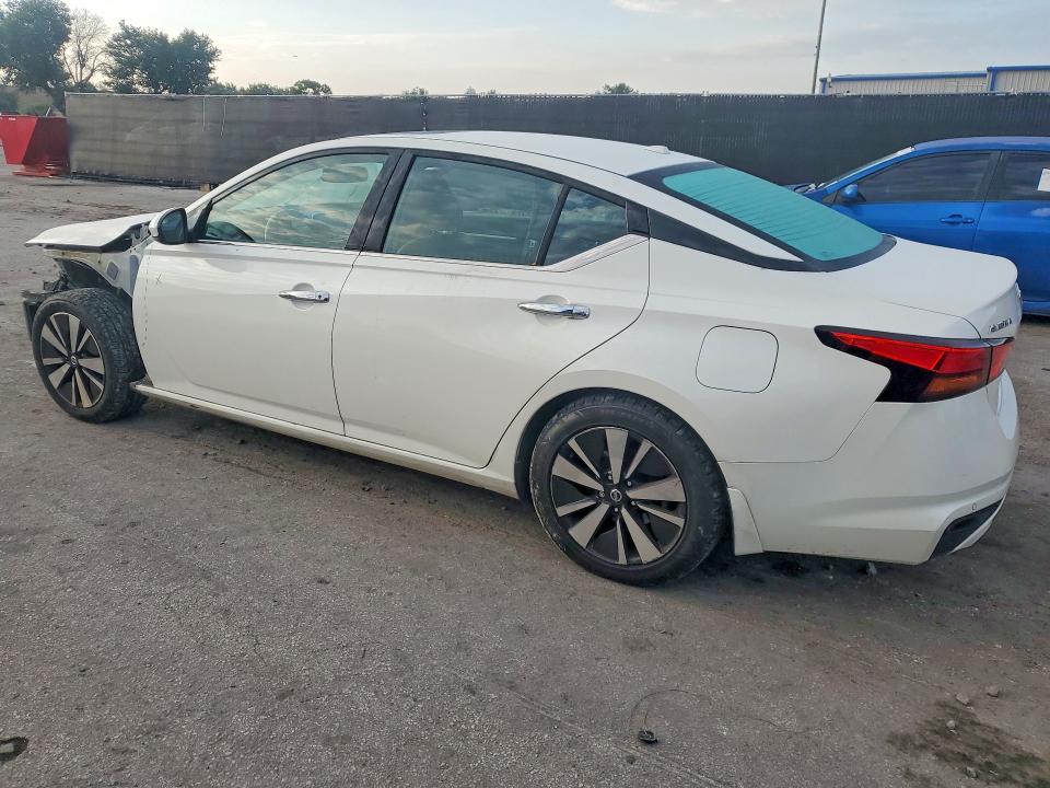 Photo 2 from auction – 2019 NISSAN ALTIMA with VIN 1N4BL4EV2KC133393