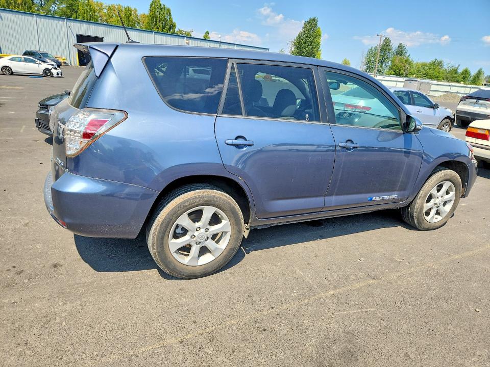 Photo 3 from auction – 2014 TOYOTA RAV4 EV with VIN 2T3YL4DV0EW002874