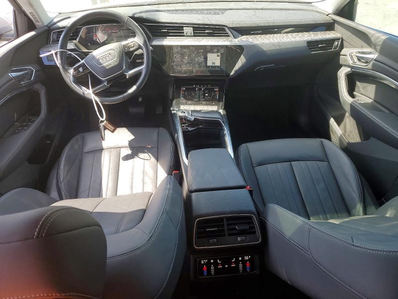 Foto 8 de la subasta – 2022 AUDI E-TRON con VIN WA1AAAGEXNB031240