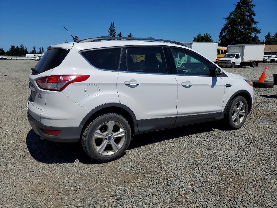 Photo 3 from auction – 2014 FORD ESCAPE with VIN 1FMCU9G94EUC54302