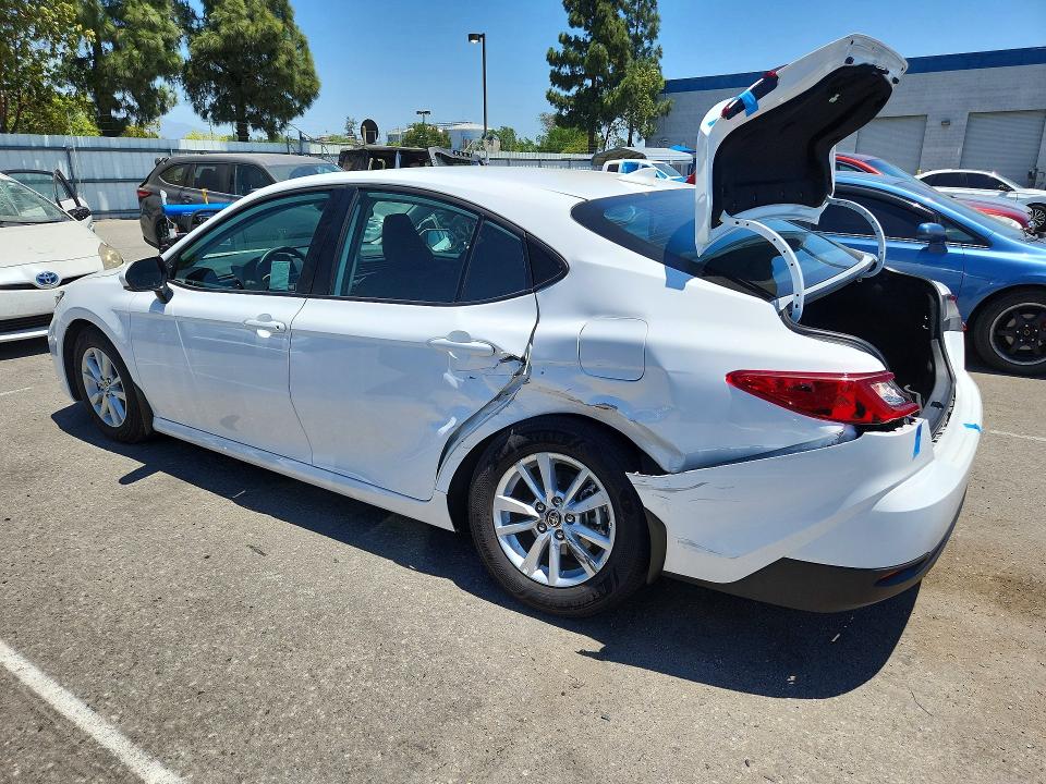 Photo 2 from auction – 2026 TOYOTA CAMRY with VIN 4T1DAACK0TU675079