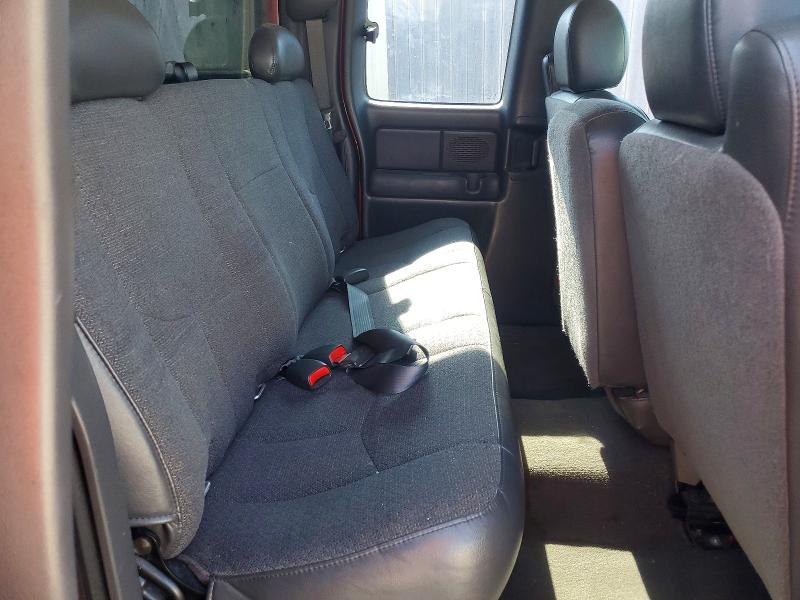 Photo 10 from auction – 2005 CHEVROLET SILVERADO with VIN 1GCEC19T65Z167398