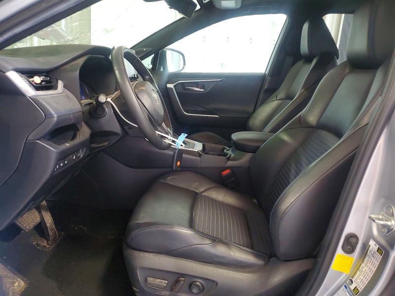 Photo 7 from auction – 2019 TOYOTA RAV4 with VIN 2T3EWRFV5KW015264