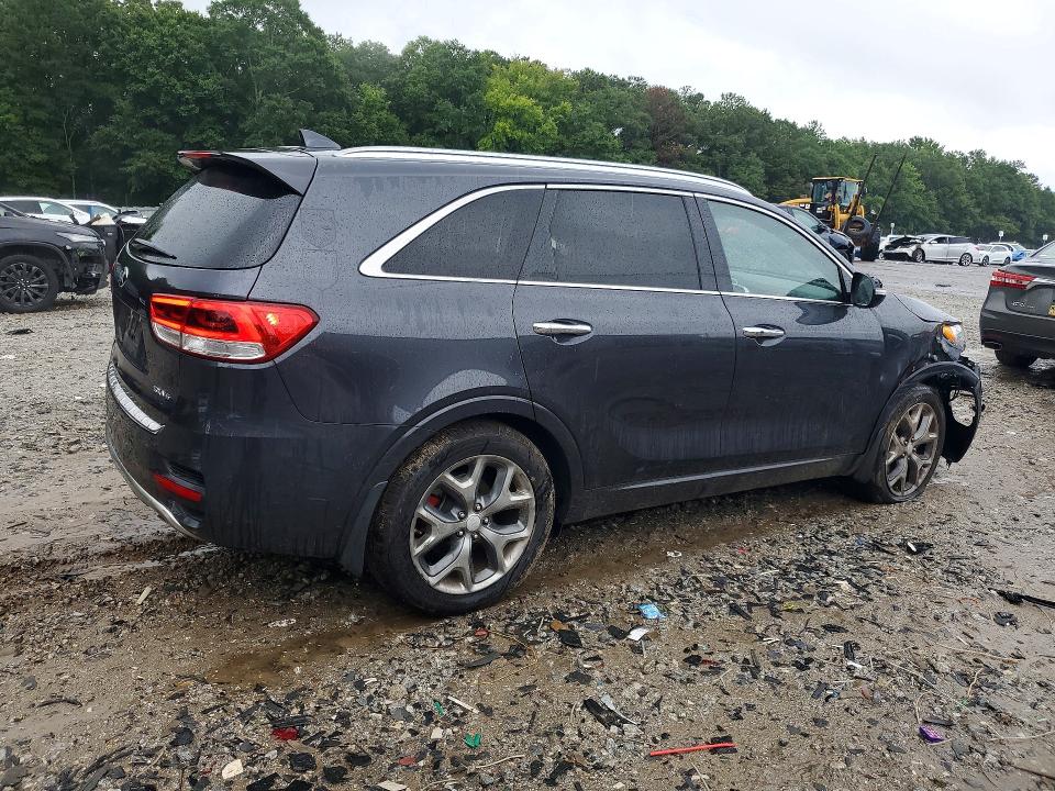 Photo 3 from auction – 2017 KIA SORENTO with VIN 5XYPK4A57HG235396