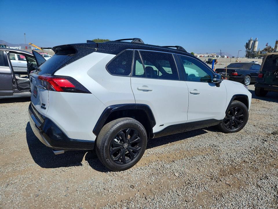 Photo 3 from auction – 2024 TOYOTA RAV4 with VIN 4T3E6RFV6RU150943