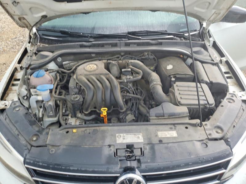 Photo 11 from auction – 2015 VOLKSWAGEN JETTA with VIN 3VW2K7AJ6FM325368