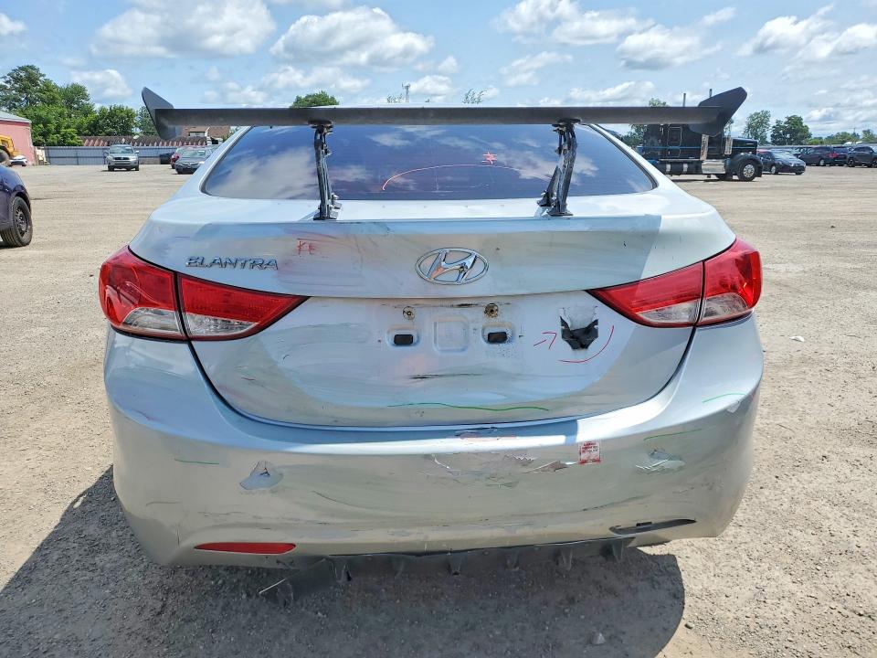 Photo 6 from auction – 2011 HYUNDAI ELANTRA with VIN 5NPDH4AE3BH035438
