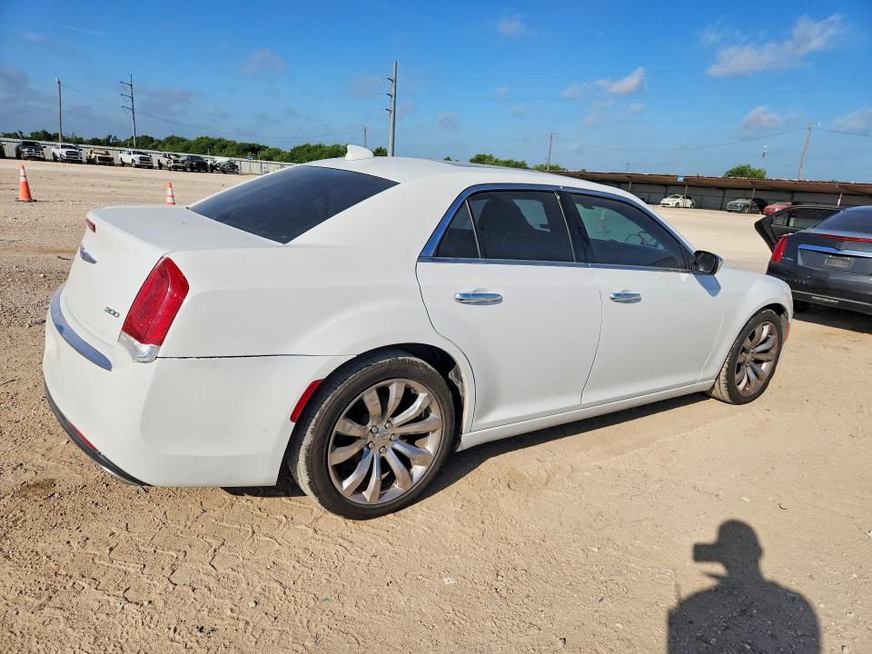 صورة رقم 3 من المزاد - 2019 CHRYSLER 300 مع VIN 2C3CCAEG4KH585670