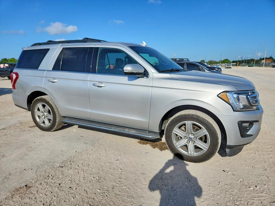 Photo 4 from auction – 2019 FORD EXPEDITION with VIN 1FMJU1HT6KEA16167
