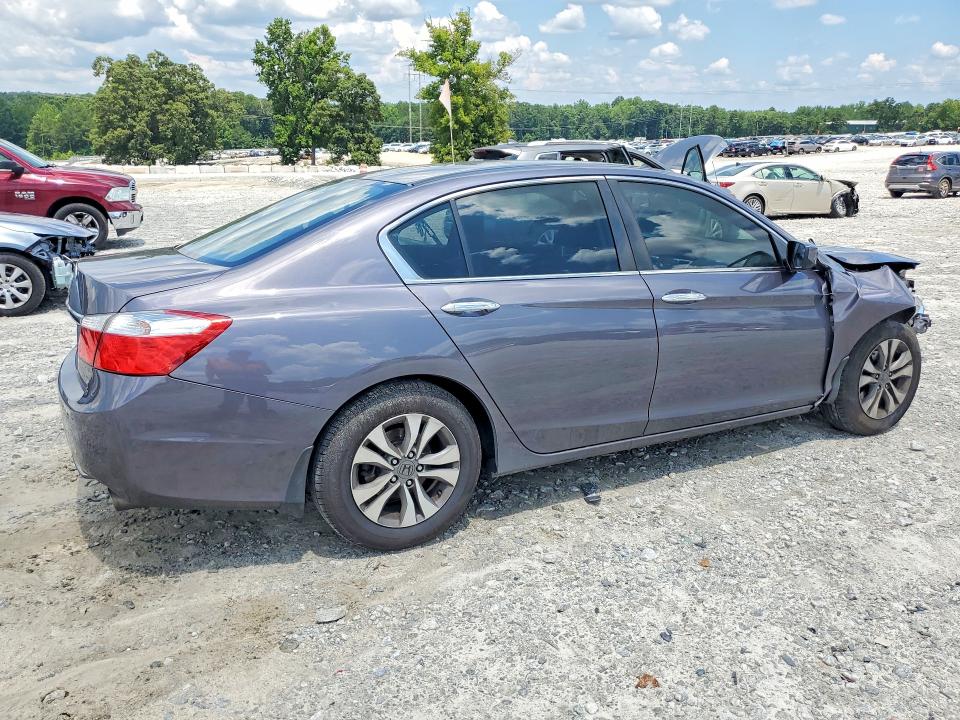 Photo 3 from auction – 2015 HONDA ACCORD with VIN 1HGCR2F32FA113694