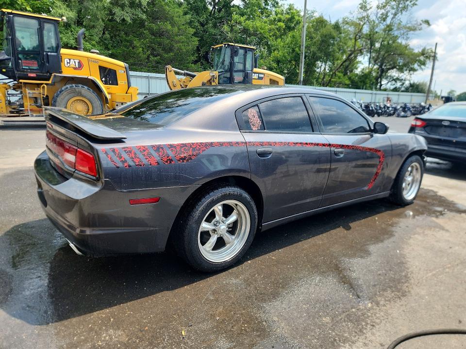 Photo 3 from auction – 2013 DODGE CHARGER with VIN 2C3CDXBG3DH683676