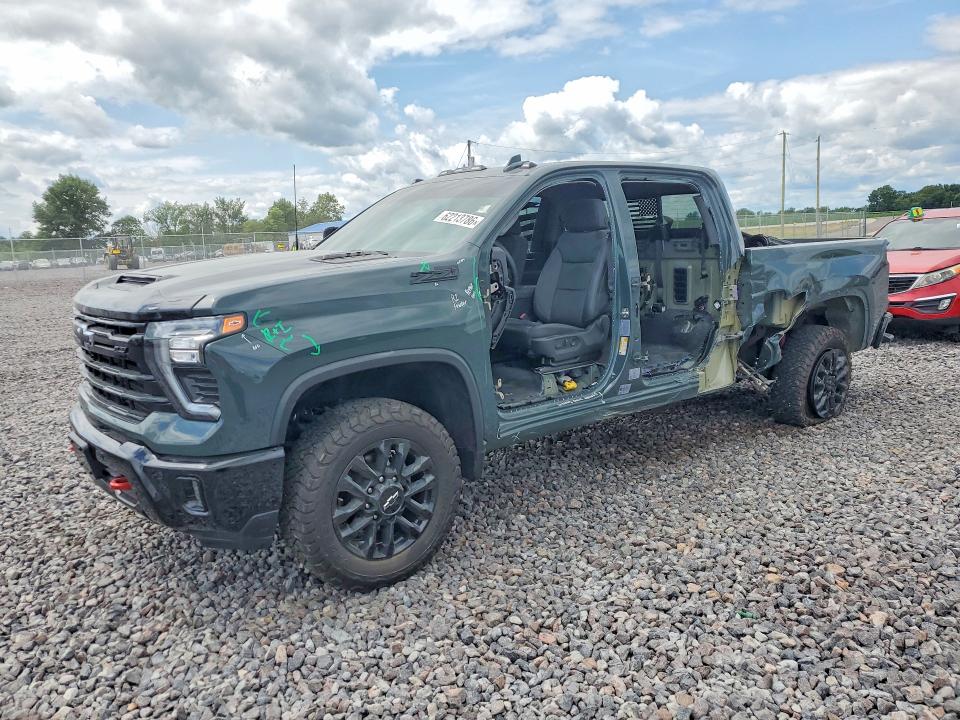 2025 CHEVROLET SILVERADO - Търг №62213786