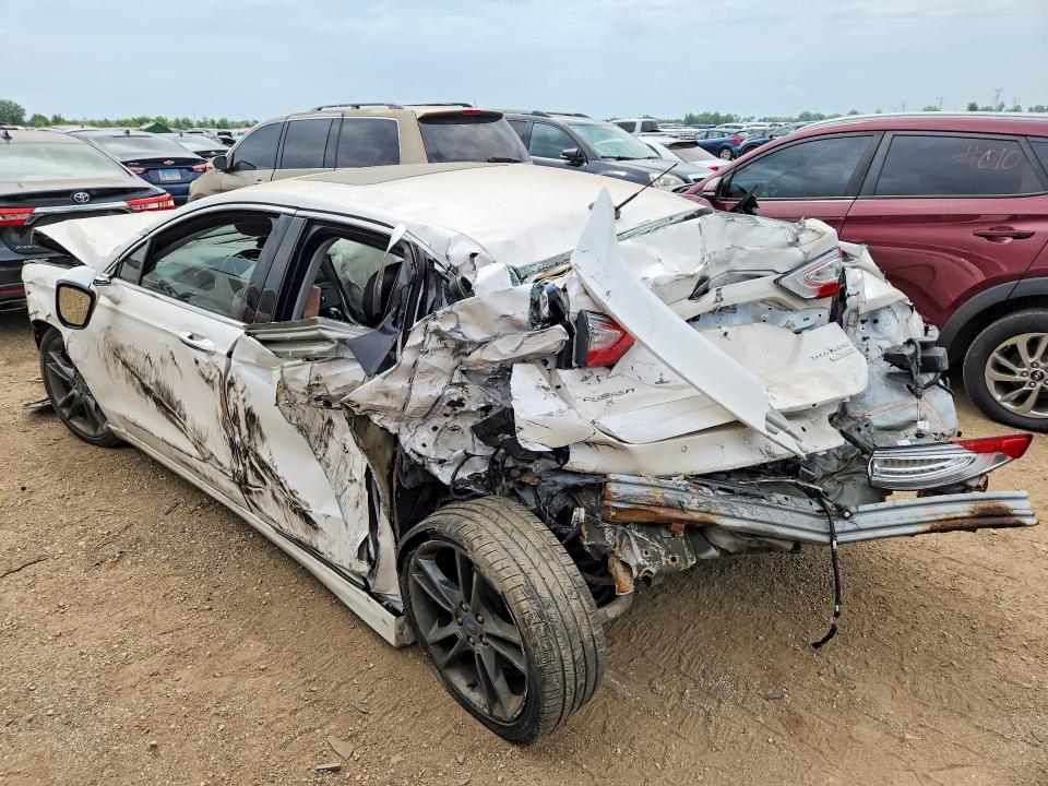 Photo 2 from auction – 2013 FORD FUSION with VIN 3FA6P0K9XDR168094