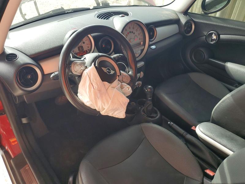 Photo 8 from auction – 2010 MINI COOPER with VIN WMWMF3C52ATZ24462