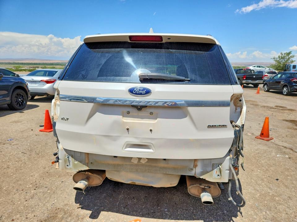 Photo 6 from auction – 2016 FORD EXPLORER with VIN 1FM5K7D87GGA85411