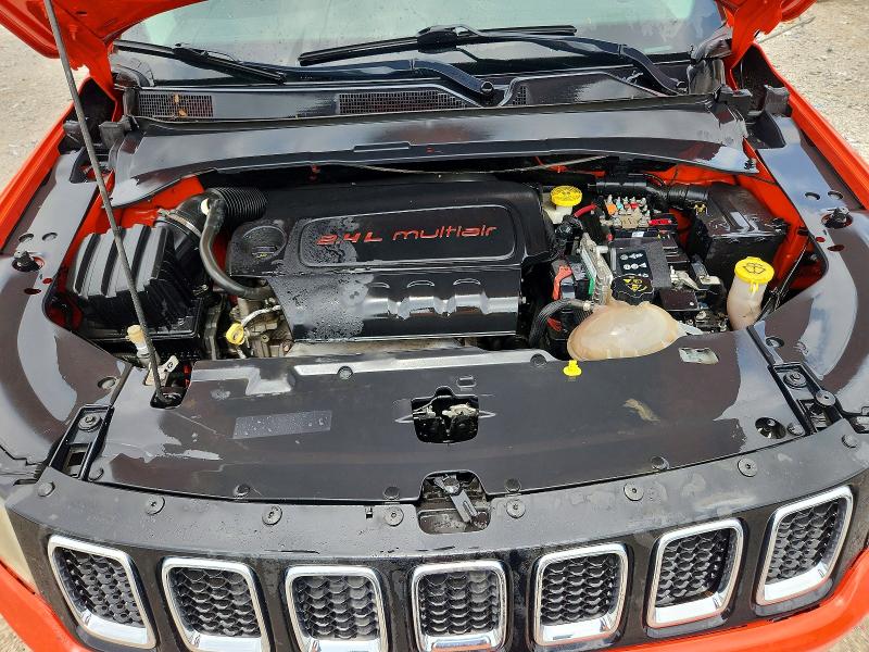 Photo 11 from auction – 2018 JEEP COMPASS with VIN 3C4NJCAB3JT251037