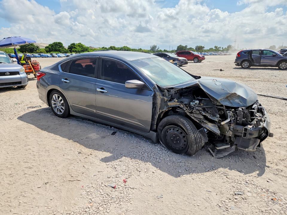 Photo 4 from auction – 2016 NISSAN ALTIMA with VIN 1N4AL3APXGC111209