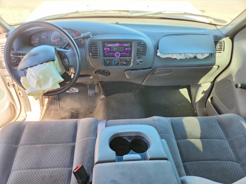 Photo 8 from auction – 2002 FORD F150 with VIN 1FTRX17WX2NB10952
