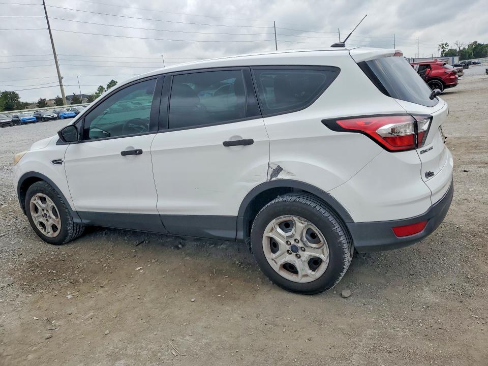 Photo 2 from auction – 2017 FORD ESCAPE with VIN 1FMCU0F7XHUC73002