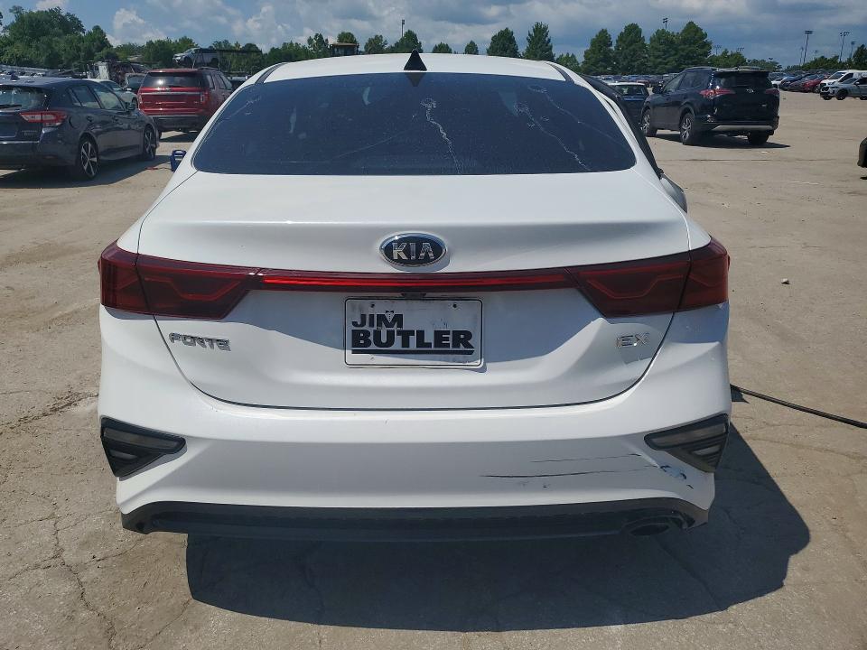 Photo 6 from auction – 2021 KIA FORTE with VIN 3KPF54AD4ME388366