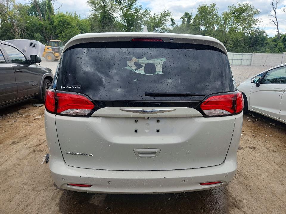 Photo 6 from auction – 2017 CHRYSLER PACIFICA with VIN 2C4RC1DG0HR636012