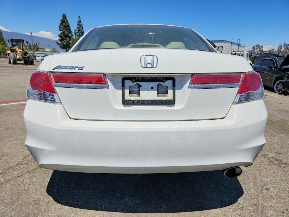 Photo 6 from auction – 2012 HONDA ACCORD with VIN 1HGCP2F33CA089231