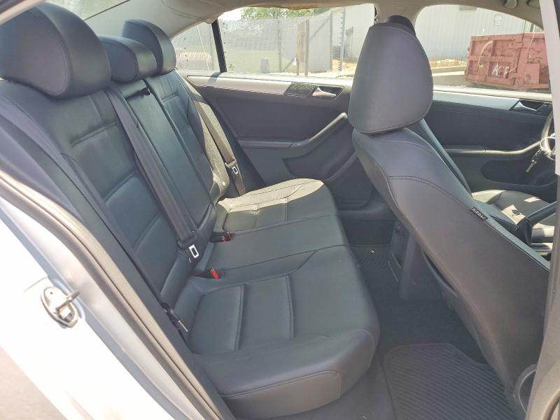 Photo 10 from auction – 2012 VOLKSWAGEN JETTA with VIN 3VWLL7AJ2CM026490