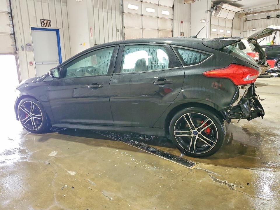 Photo 2 from auction – 2015 FORD FOCUS with VIN 1FADP3L94FL372088