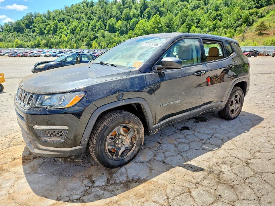 JEEP COMPASS 2018 with VIN 3C4NJDAB5JT480275 - Photo from auction