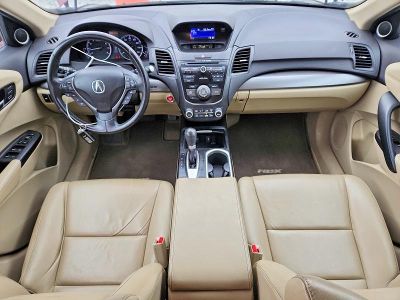 Photo 8 from auction – 2017 ACURA RDX with VIN 5J8TB4H33HL035351