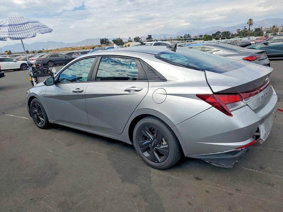 Photo 2 from auction – 2021 HYUNDAI ELANTRA with VIN 5NPLM4AG8MH045409