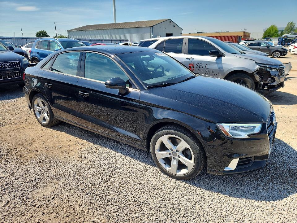 Photo 4 from auction – 2018 AUDI A3 PREMIUM with VIN WAUAUGFF7J1086865