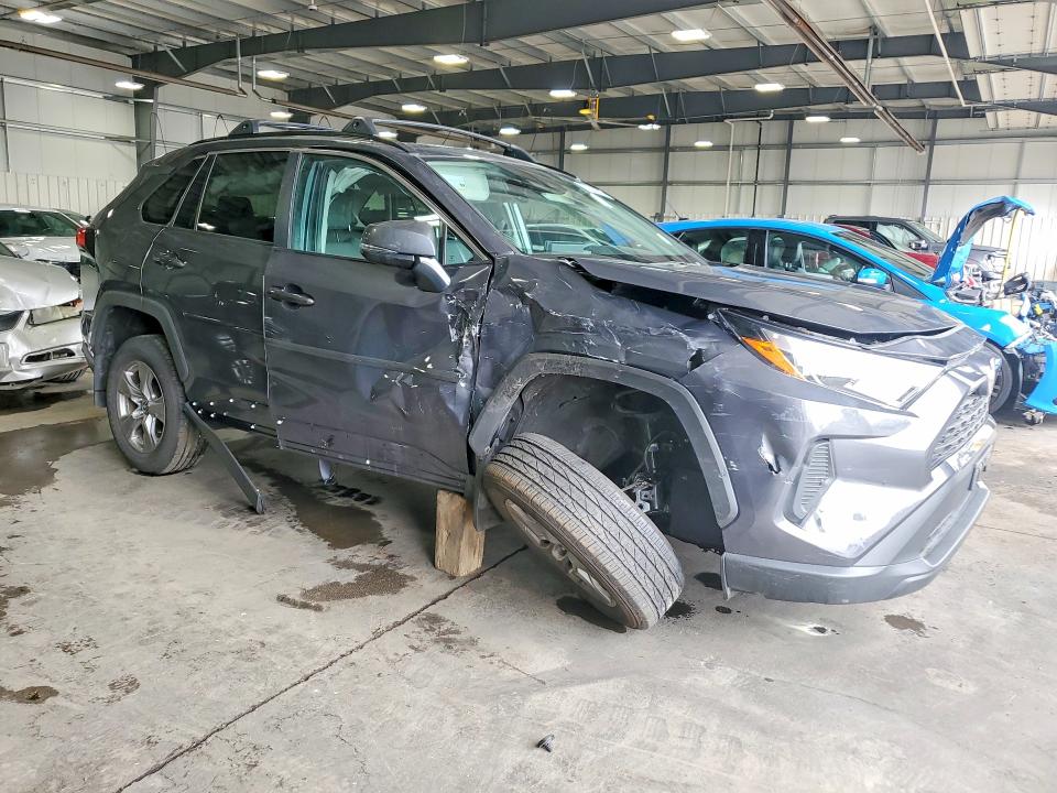 Photo 4 from auction – 2025 TOYOTA RAV4 with VIN 2T3P1RFV7SW551303