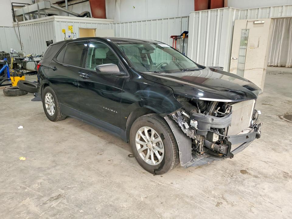 Photo 4 from auction – 2019 CHEVROLET EQUINOX with VIN 2GNAXHEV8K6296275