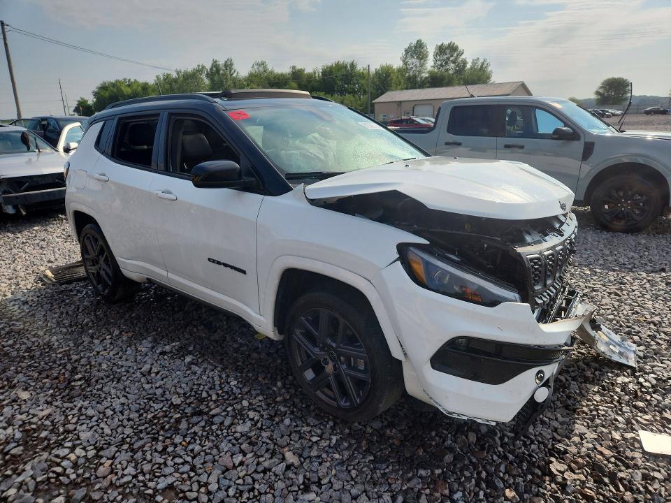 Photo 4 from auction – 2025 JEEP COMPASS with VIN 3C4NJDCN7ST568561