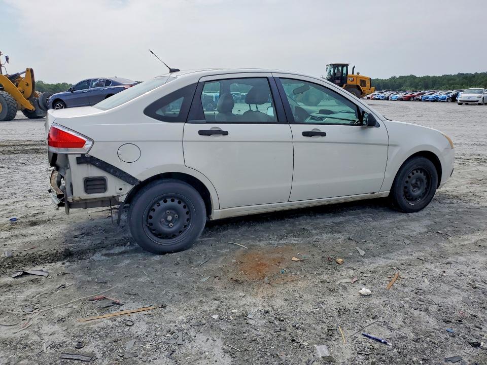 Photo 3 from auction – 2010 FORD FOCUS with VIN 1FAHP3EN9AW230306
