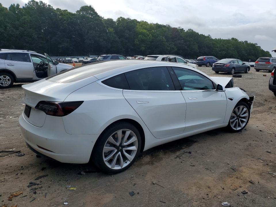 Photo 3 from auction – 2019 TESLA MODEL 3 with VIN 5YJ3E1EA3KF407689