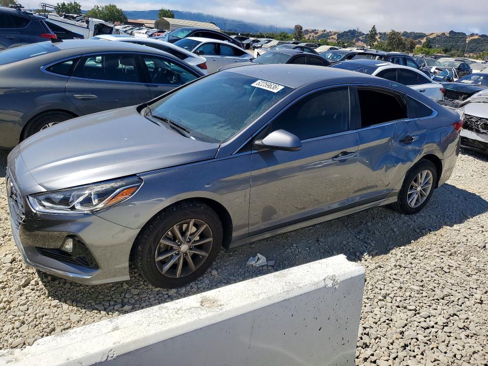 HYUNDAI SONATA 2019 with VIN 5NPE24AF5KH747478 - Photo from auction