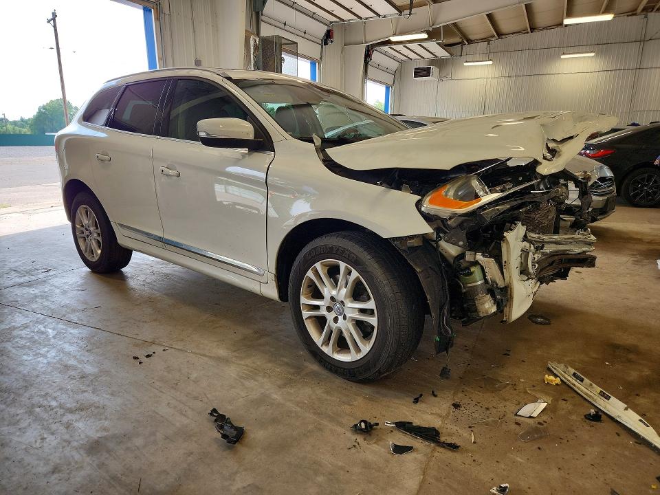 Photo 4 from auction – 2016 VOLVO XC60 with VIN YV4612RK9G2804865