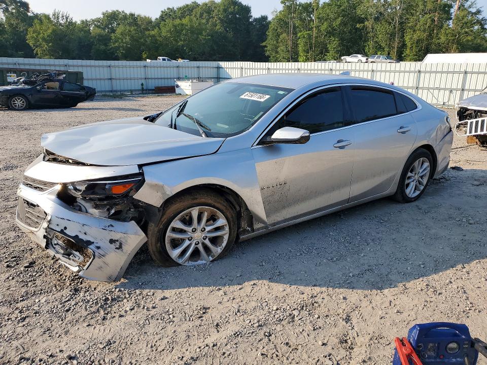CHEVROLET MALIBU 2018 with VIN 1G1ZD5ST8JF275865 - Photo from auction