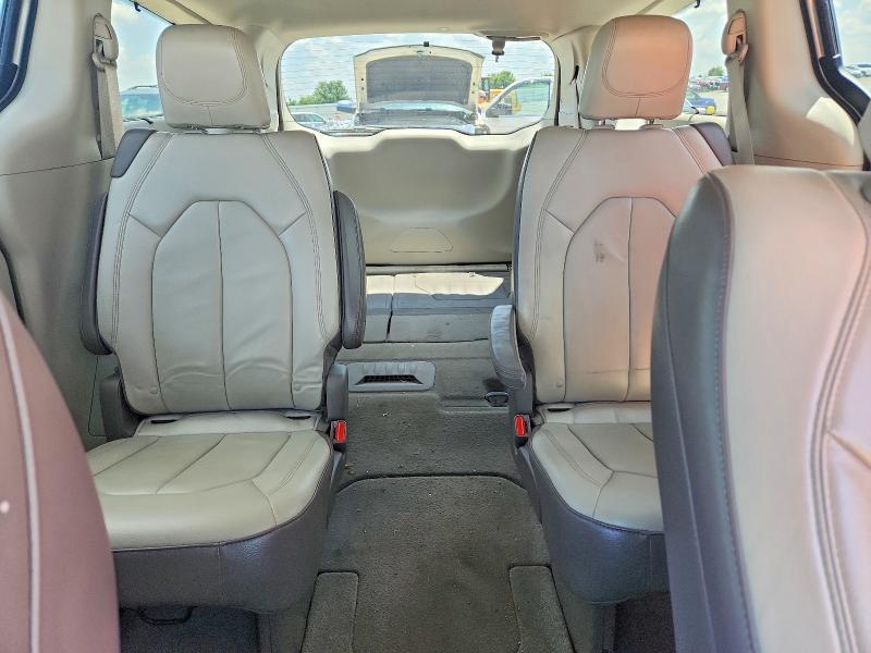 Photo 10 from auction – 2017 CHRYSLER PACIFICA with VIN 2C4RC1BG1HR788108
