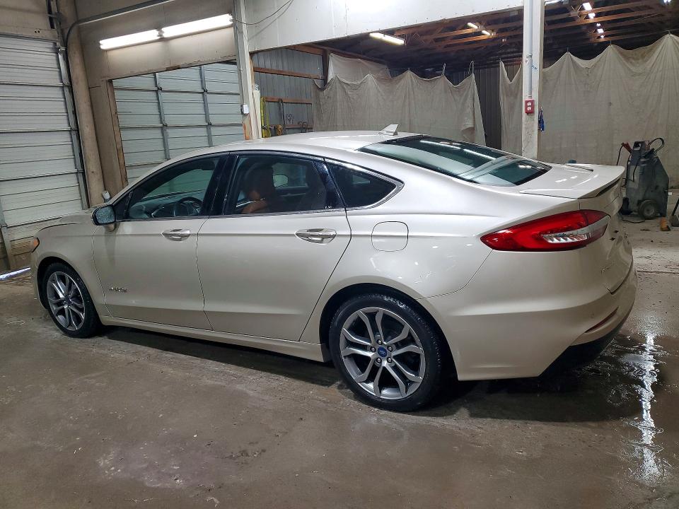 Photo 2 from auction – 2019 FORD FUSION with VIN 3FA6P0RU4KR264309