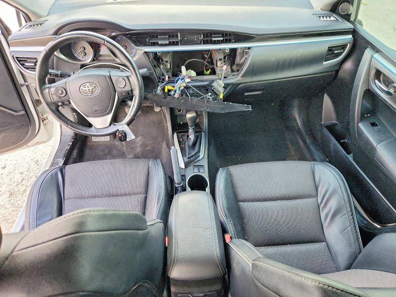 Photo 8 from auction – 2016 TOYOTA COROLLA with VIN 5YFBURHE6GP460877