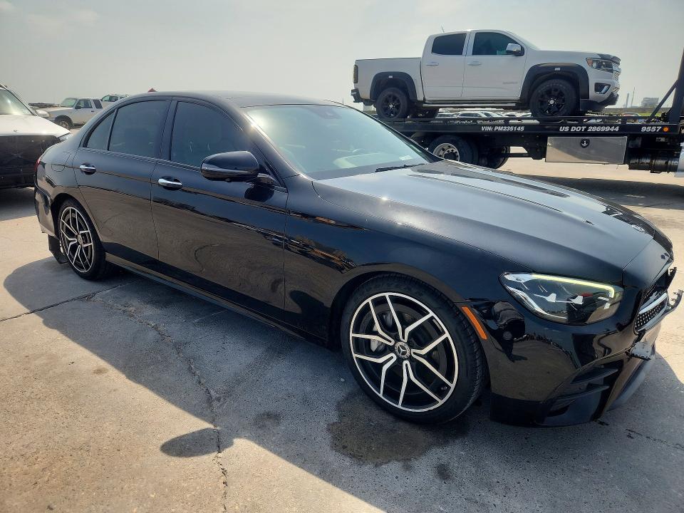 Photo 4 from auction – 2021 MERCEDES-BENZ E with VIN W1KZF8DB1MA914120