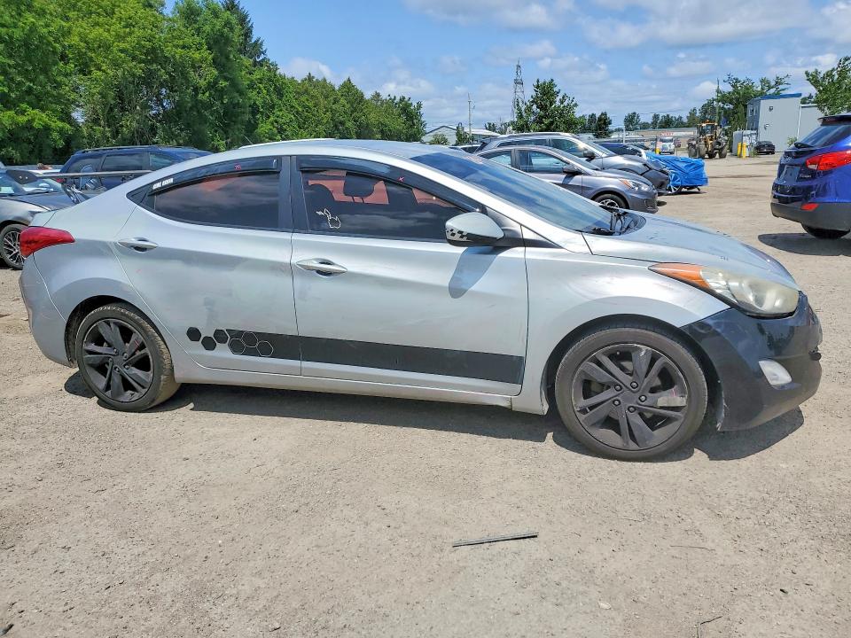 Photo 4 from auction – 2011 HYUNDAI ELANTRA with VIN 5NPDH4AE3BH035438